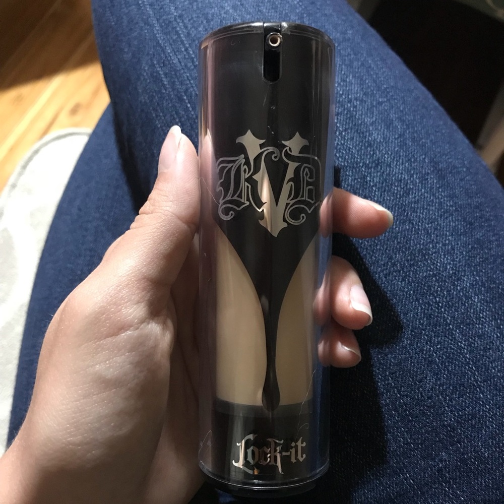KAT VON D LOCK IT FOUNDATION SHADE 45 NEUTRAL